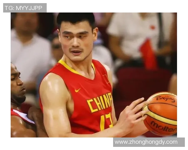 嫩桃与姚明的传奇交汇：从篮球场到美食界的奇妙旅程