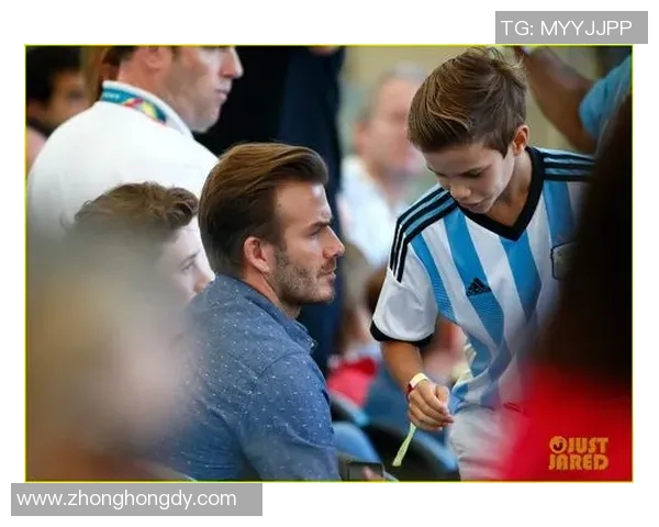 与足球明星亲密合影瞬间记录你我共同的热爱与梦想